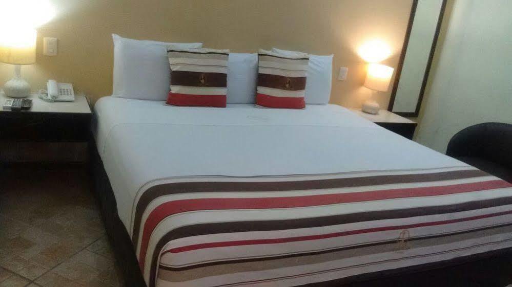 Madero Suites Coatzacoalcos Eksteriør bilde